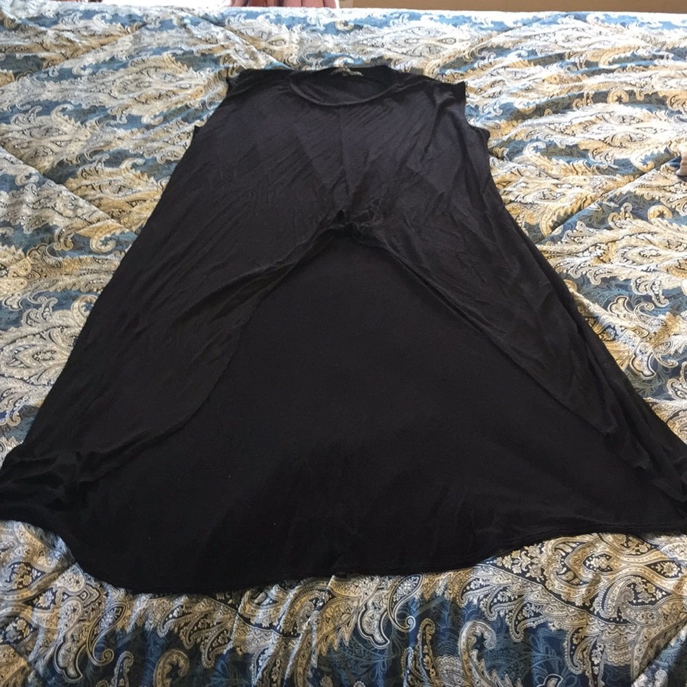 Hi-low black tank
